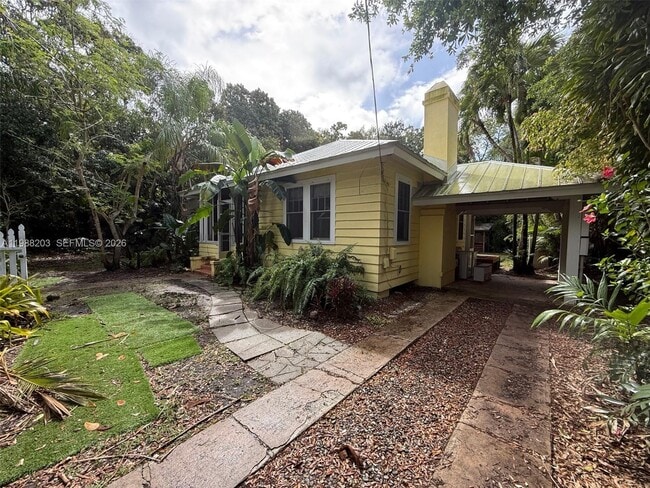 Building Photo - 3972 Loquat Ave