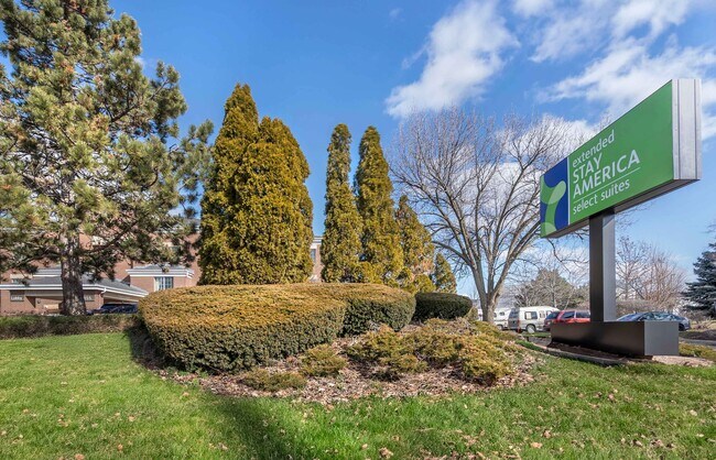 Foto del edificio - Furnished Studio-Chicago - Westmont - Oak Brook