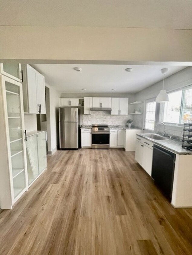 1304 Hawthorne St, Kannapolis, NC 28083 House Rental in Kannapolis, NC