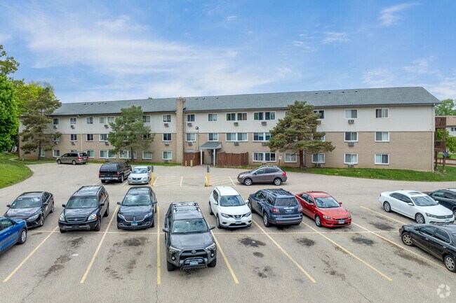 Building Photo - Whispering Meadows