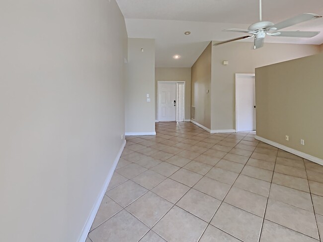 5521 SW 58th Ct - House Rental in Davie, FL | Apartments.com