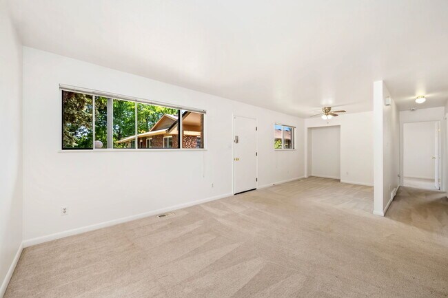 Foto del edificio - 1024 Oxford Ln