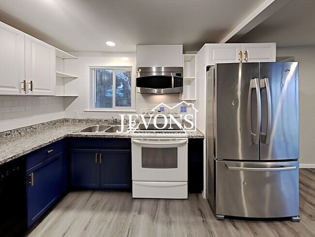 Foto del edificio - 3303 S Ainsworth Ave