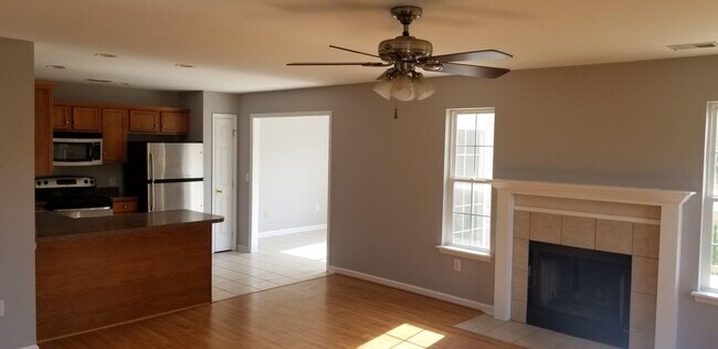 Foto del edificio - 1424 Scarlett Way