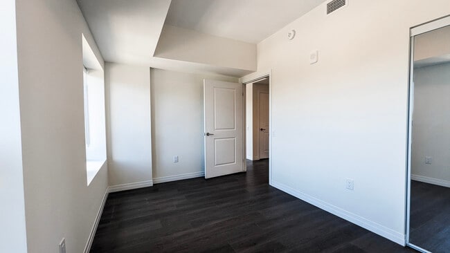 Building Photo - One Plus Den In Downtown Kitchener