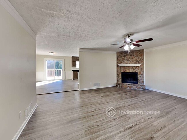Building Photo - 200 Moseley Crossing Dr