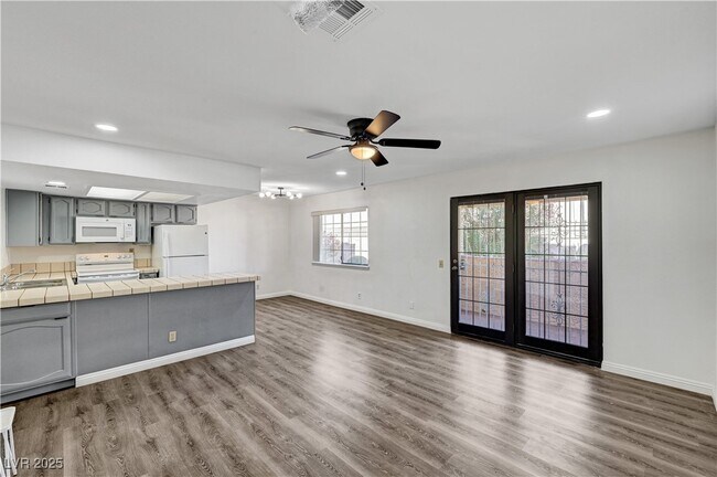 Foto del edificio - 4150 Sanderling Cir