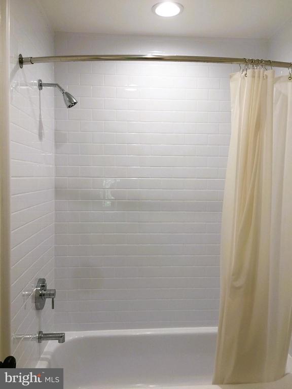 Foto del edificio - 7438 Chummley Ct