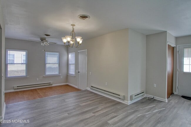 Foto del edificio - 12A Birchwood Dr