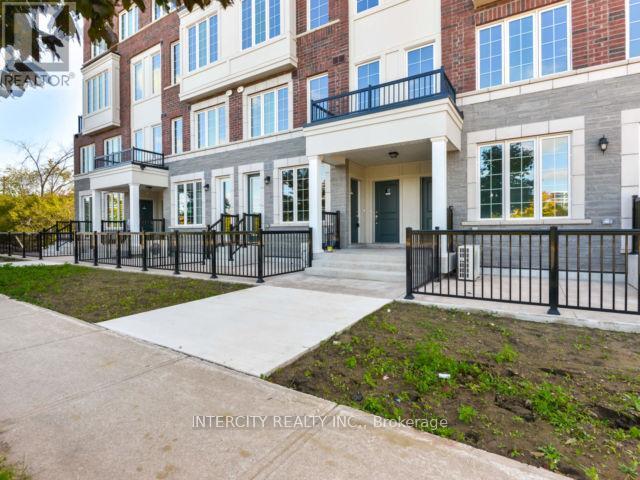 Building Photo - 2205-2205 Lillykin St