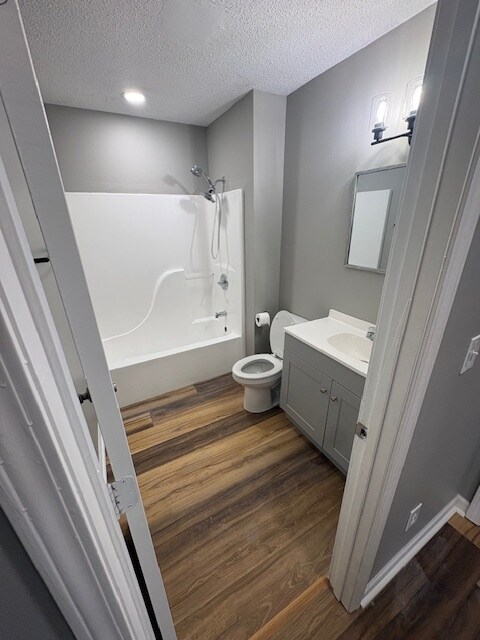 Foto del edificio - 2158 Highland Lick Rd