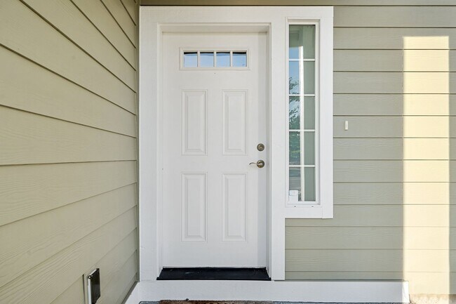 Foto del edificio - 3-Bedroom Home in Port Orchard