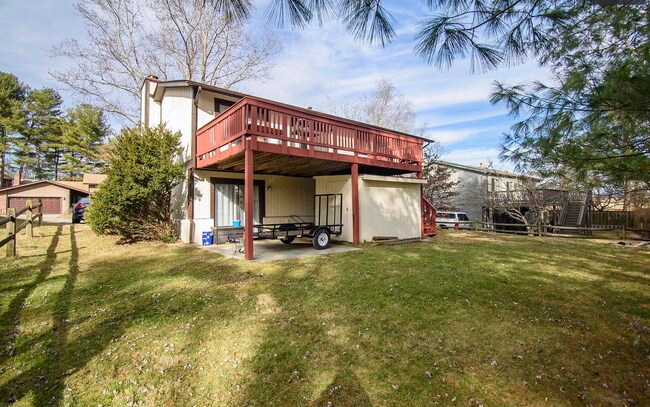 Back View - 2606 Capistrano St