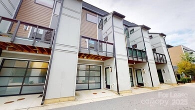 Building Photo - 1211 Minter Pl
