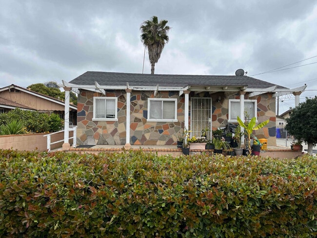 Building Photo - 1521 S 42nd St