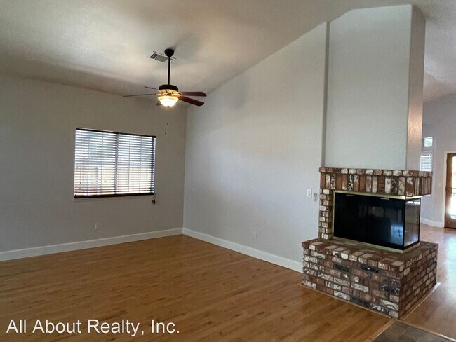 Foto del edificio - 3 br, 2 bath House - 5806 BALFOR ROAD