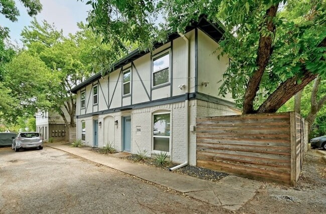 Building Photo - 3511 Alpine Cir