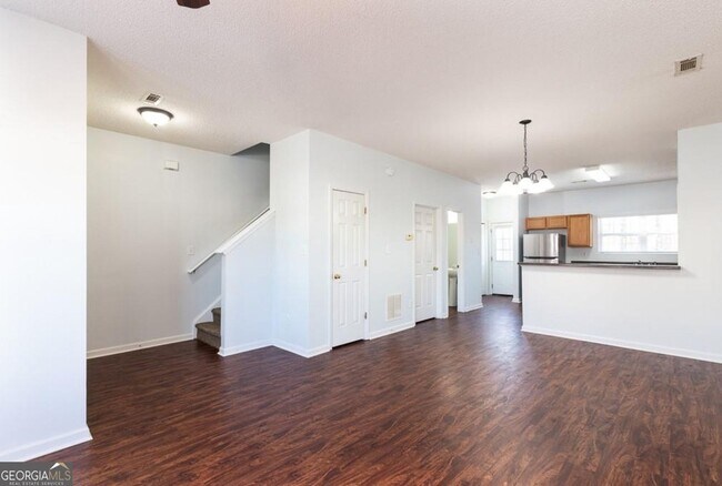 Foto del edificio - 3230 Oakley Pl