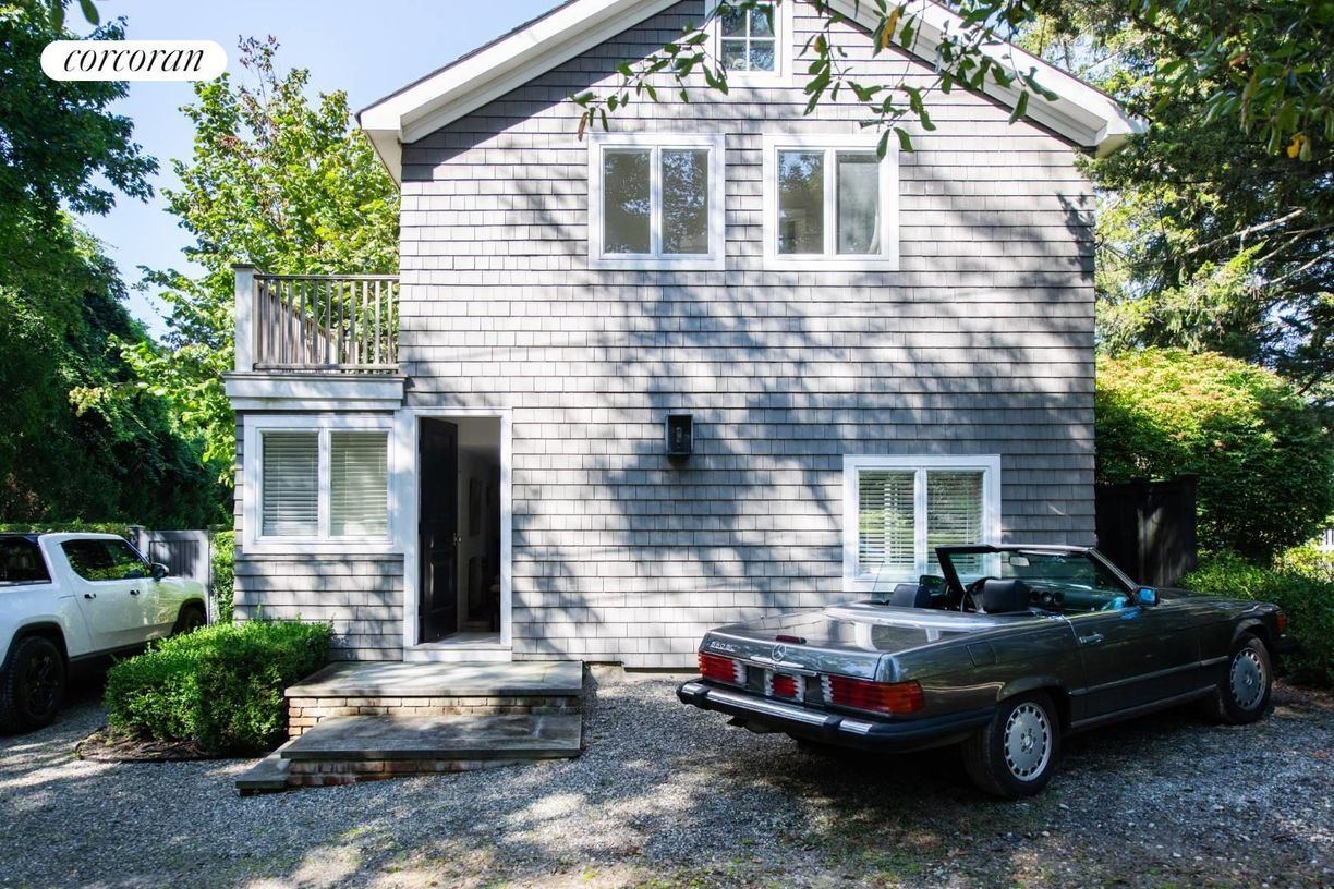 Primary Photo - 13 Norton Pl