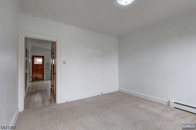 Building Photo - 58 Westervelt Ave
