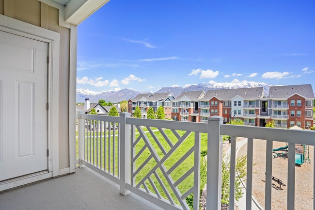 Private patio - Meadows at American Fork