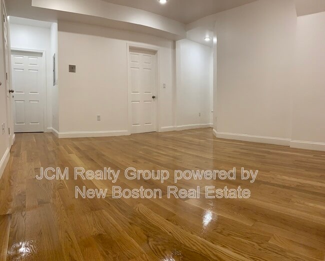 Photo - 190 Washington Street Apartment