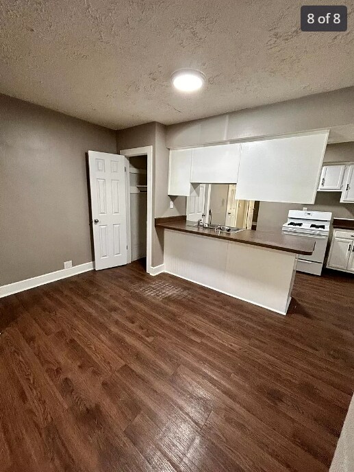 Foto del edificio - 3539 Robson St