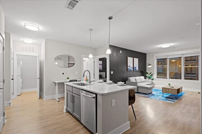 Foto del edificio - 7417 Waverly Walk Ave