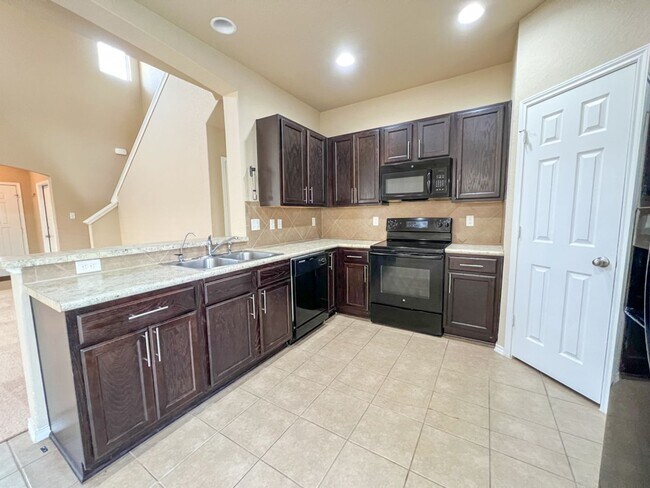 Foto del edificio - 6010 Upland View