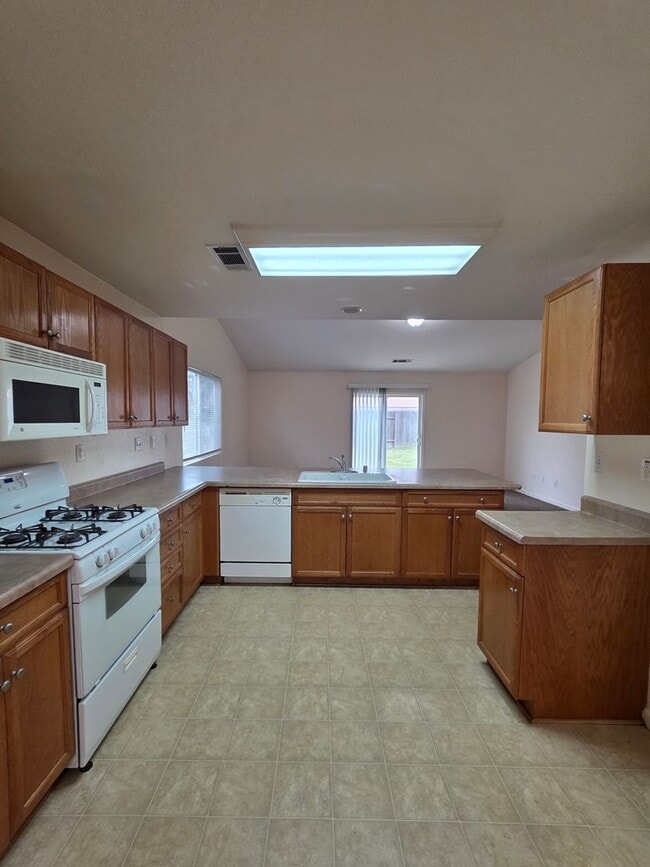 Building Photo - 11805 Holabird Ave