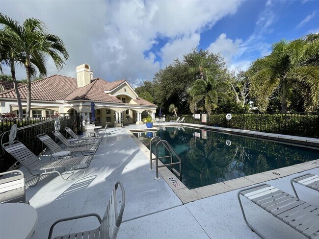 Foto del edificio - 815 Boynton Beach Blvd