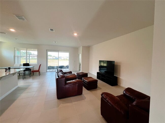 Foto del edificio - 7788 June Ln