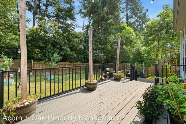 Building Photo - 3 br, 3 bath House - 1102 Bellenden drive