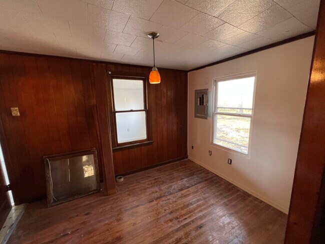 Building Photo - 2430 US Highway 301 N