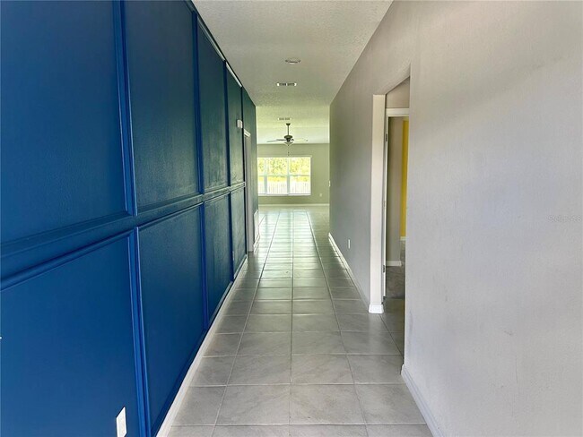 Foto del edificio - 2133 Old Mining Rd