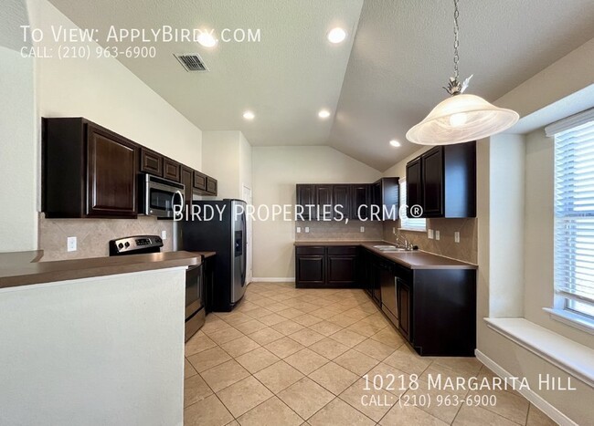 Building Photo - "Charming 4-Bedroom Home with 2 Full Bathr...