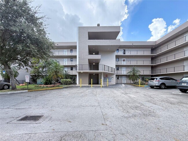 Foto del edificio - 8500 NW 8th St