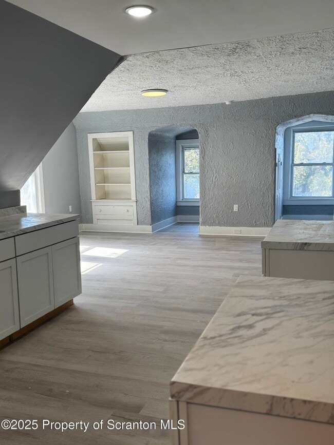 Building Photo - 1511 E Gibson St