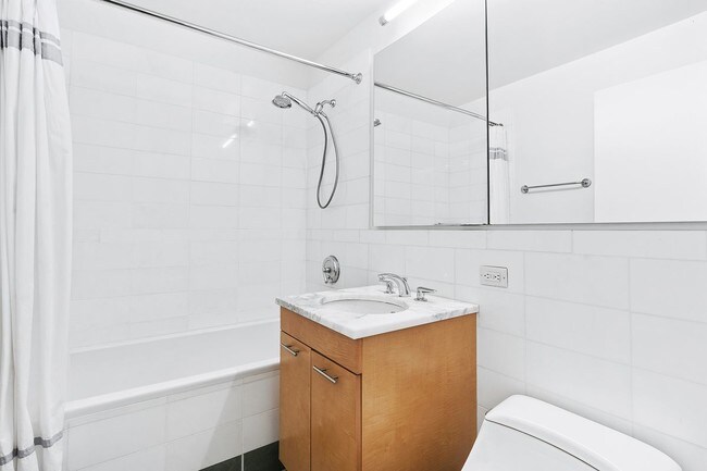 Foto del edificio - 230 Ashland Pl