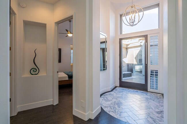 Foto del edificio - Grayhawk Home with a Pool!