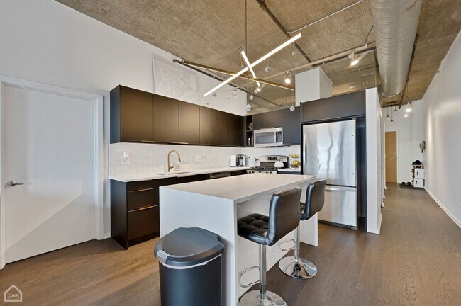 Foto del edificio - 849 N Franklin St