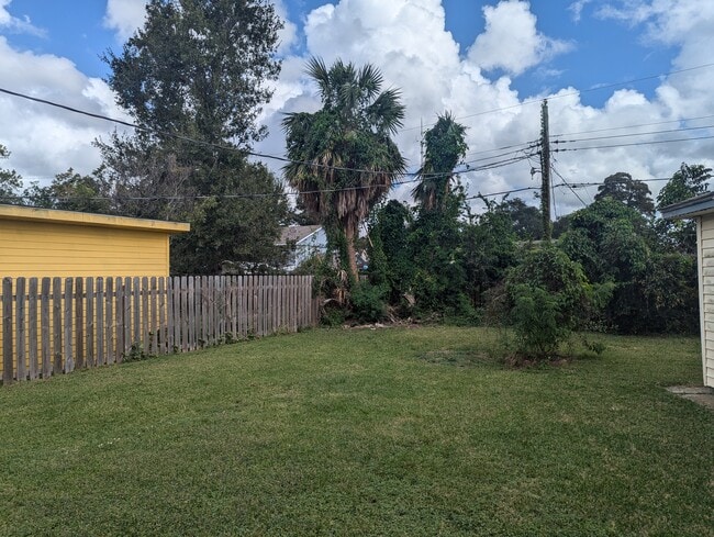 Foto del edificio - 219 Terry Pkwy
