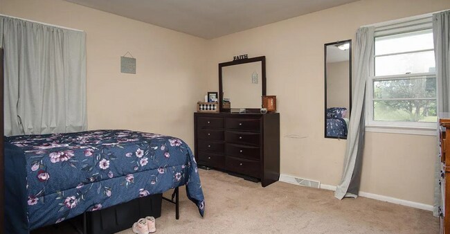 Foto del edificio - 2700 Westminster Rd