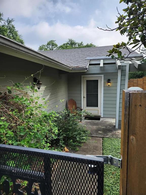 Building Photo - 3303 W William Cannon Dr