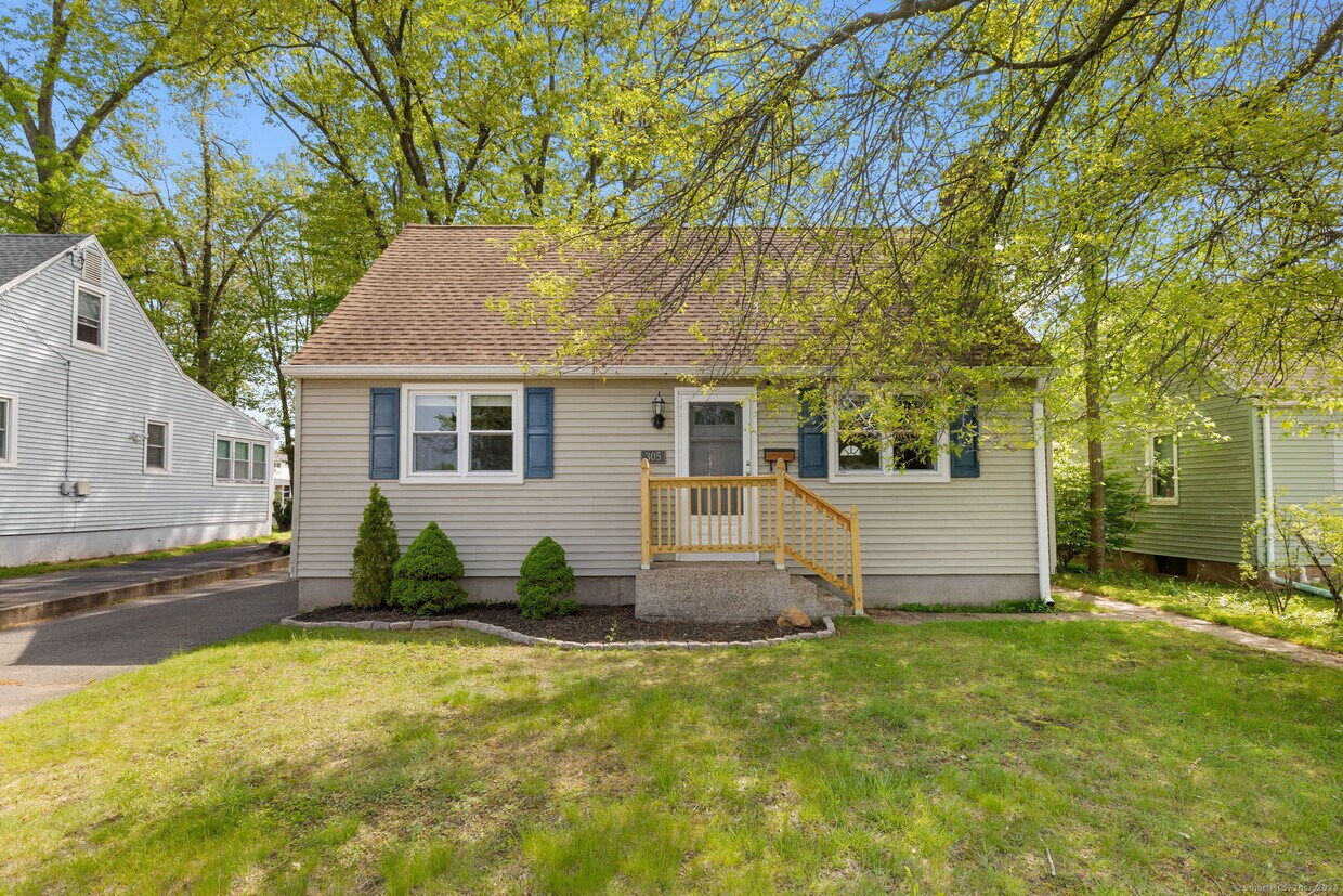 Foto principal - 305 Slater Rd