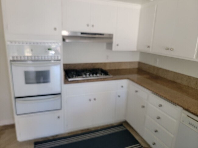 Foto del edificio - 4 Bedroom Home