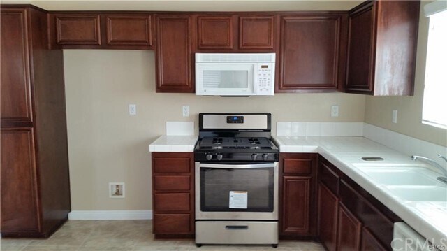 Foto del edificio - 15272 Sunray Ct