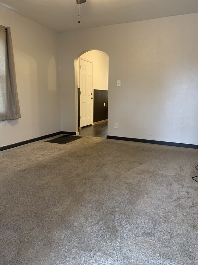 Foto del edificio - 1408 N Jefferson St