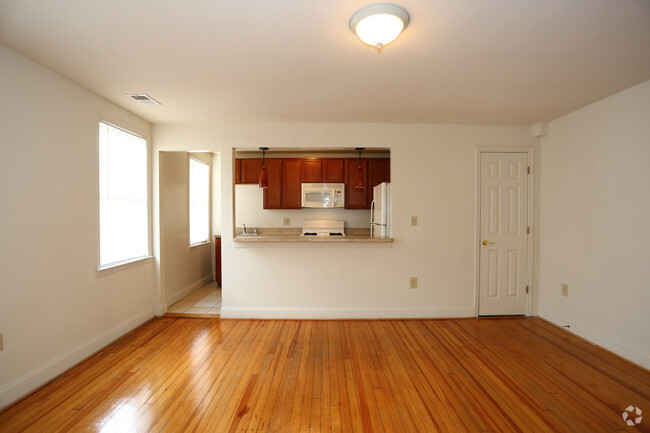 Living Area - Dundalk Village Apartments