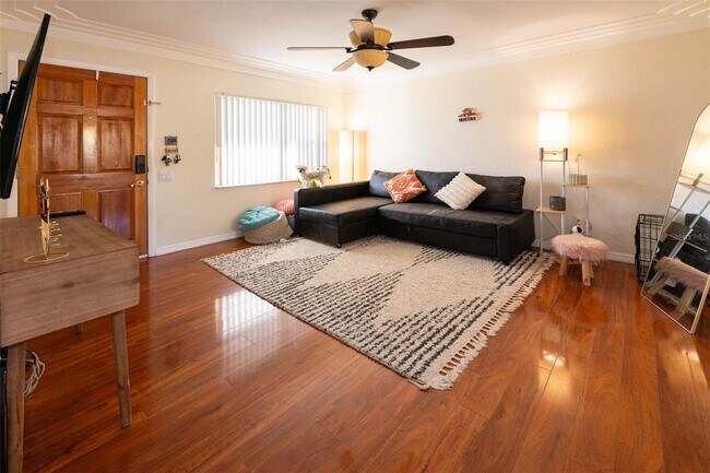 Foto del edificio - 9900 53rd St N